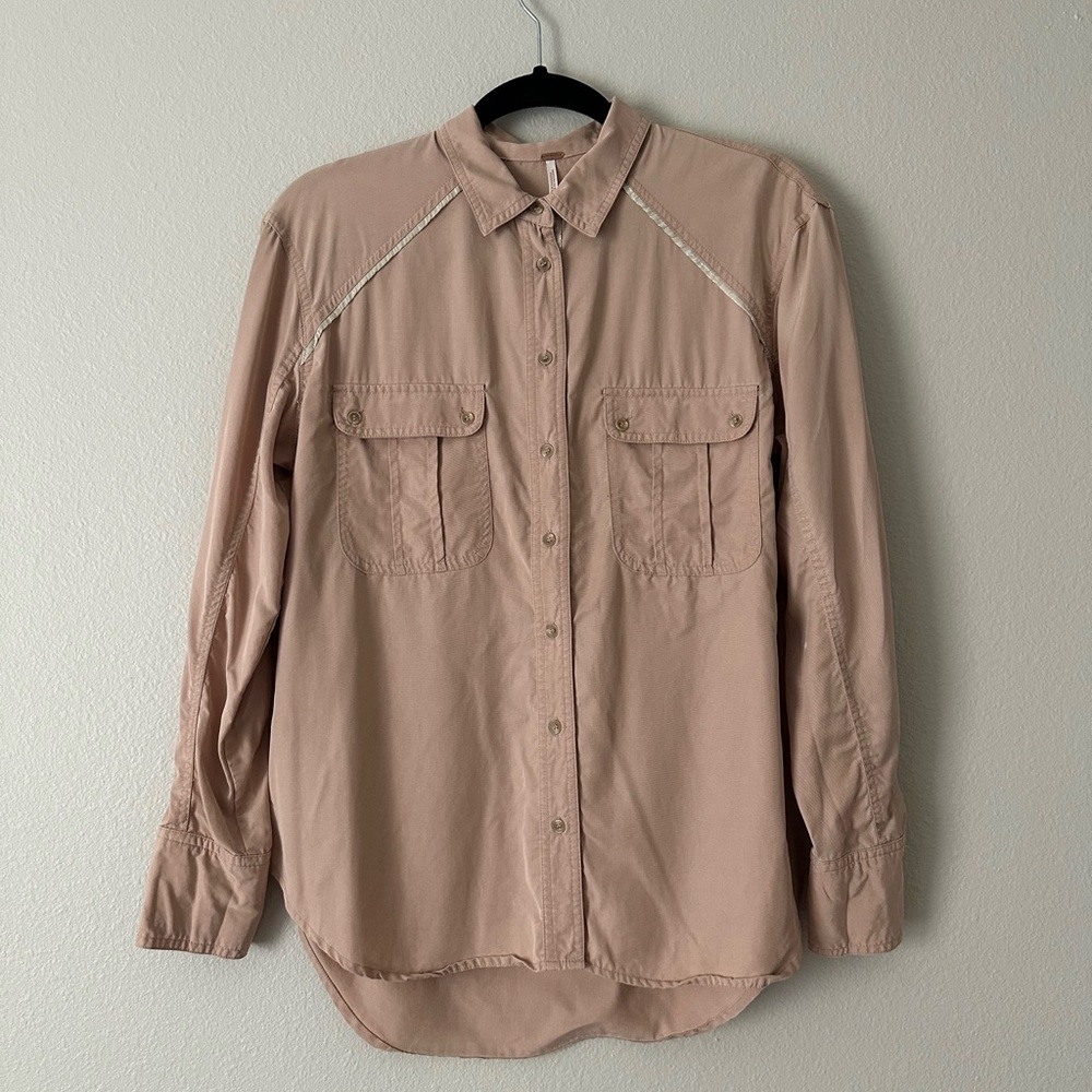 Free People Woman’s Shirt Tan Botton Up Size S/P FLAW